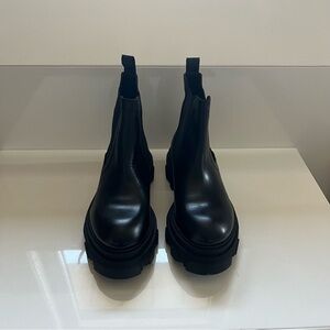 Women’s black platform bootie, rug sole, size 37, NWT, never worn